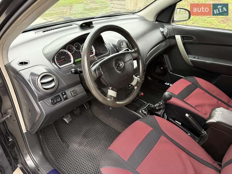 Хэтчбек Chevrolet Aveo 2008 в Николаеве