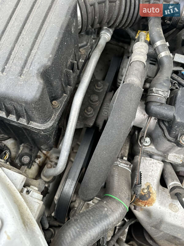 Седан Chevrolet Aveo 2006 в Чернівцях