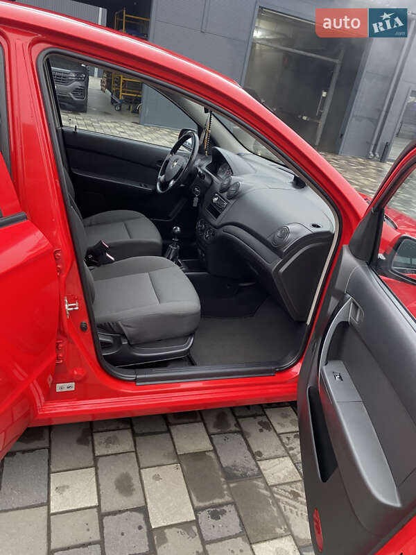 Седан Chevrolet Aveo 2007 в Полтаві