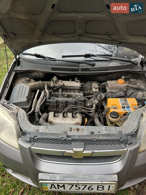 Седан Chevrolet Aveo 2007 в Виннице