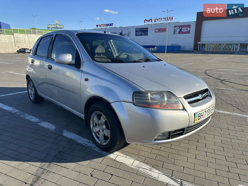 Хэтчбек Chevrolet Aveo 2005 в Одессе фото 5 Хэтчбек Chevrolet Aveo 2005 в Одессе