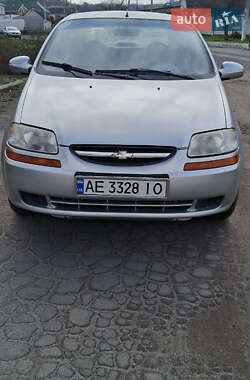 Седан Chevrolet Aveo 2004 в Днепре