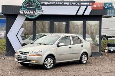 Седан Chevrolet Aveo 2005 в Києві