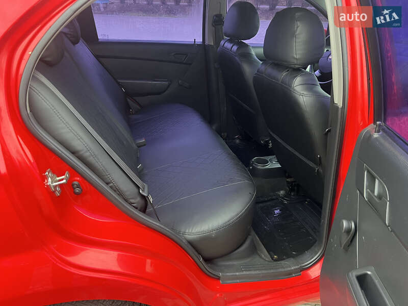 Седан Chevrolet Aveo 2007 в Полтаві