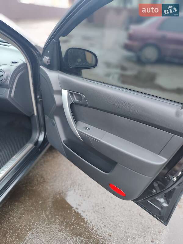 Хэтчбек Chevrolet Aveo 2010 в Козельце