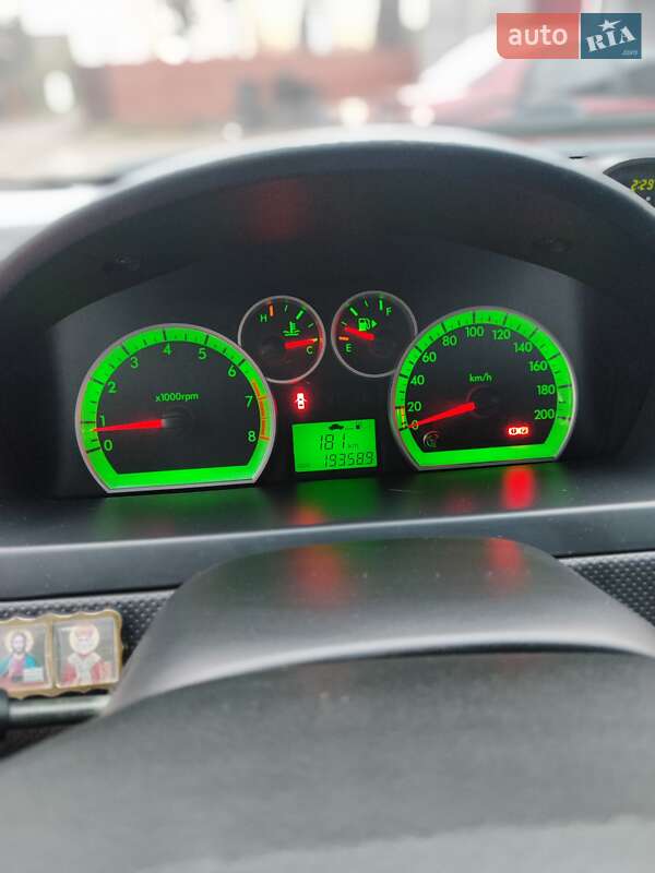 Хэтчбек Chevrolet Aveo 2010 в Козельце