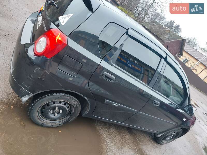 Хэтчбек Chevrolet Aveo 2010 в Козельце