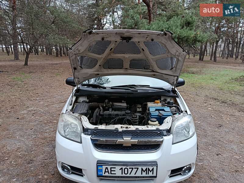 Седан Chevrolet Aveo 2007 в Дніпрі