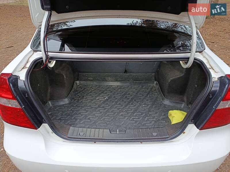 Седан Chevrolet Aveo 2007 в Дніпрі