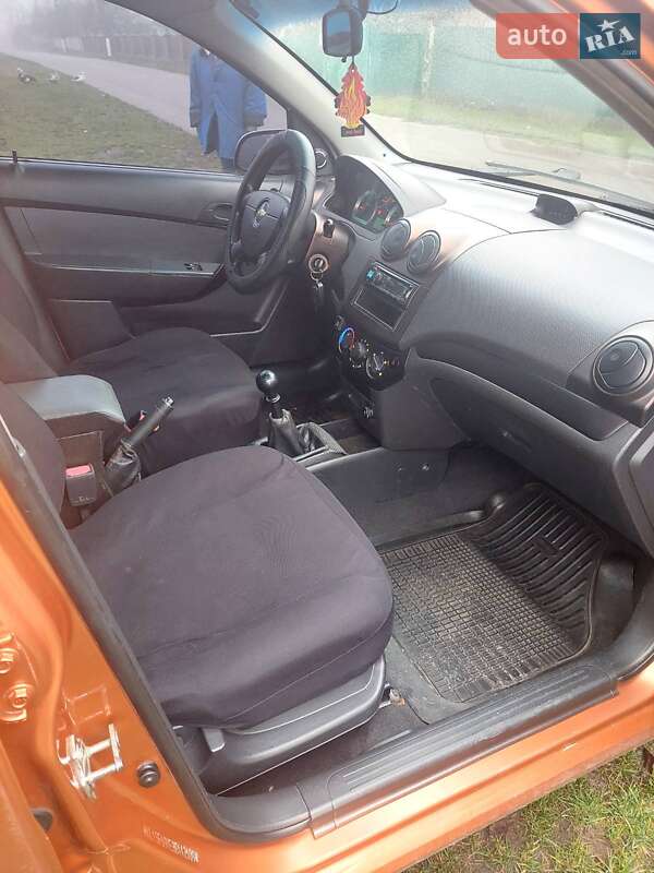 Седан Chevrolet Aveo 2007 в Миронівці