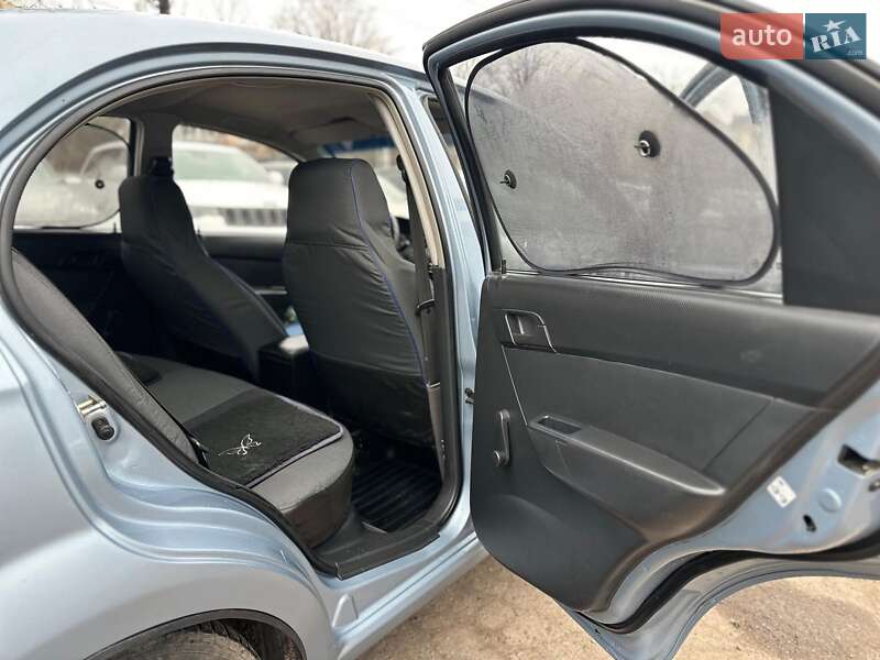 Седан Chevrolet Aveo 2011 в Вінниці