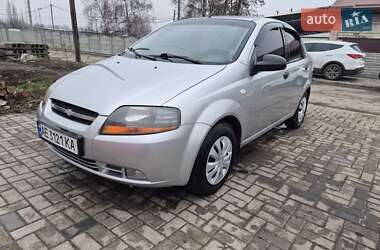 Седан Chevrolet Aveo 2005 в Новомосковську