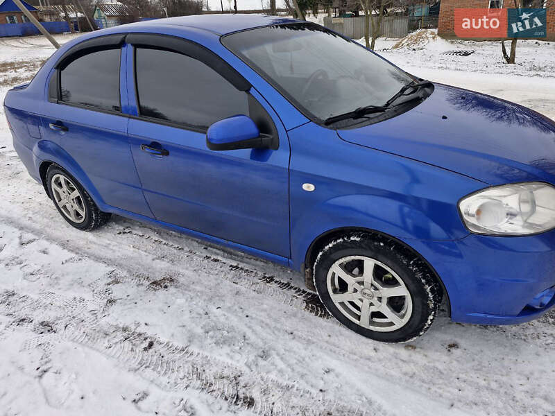 Седан Chevrolet Aveo 2008 в Зіньківі