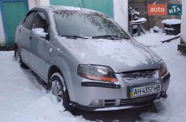 Седан Chevrolet Aveo 2007 в Каневе