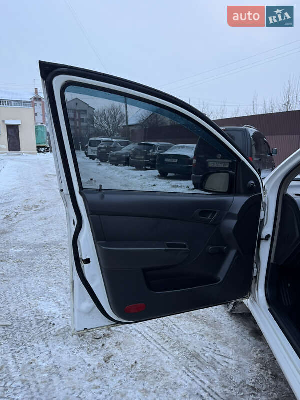 Седан Chevrolet Aveo 2008 в Чернигове фото 32 Седан Chevrolet Aveo 2008 в Чернигове