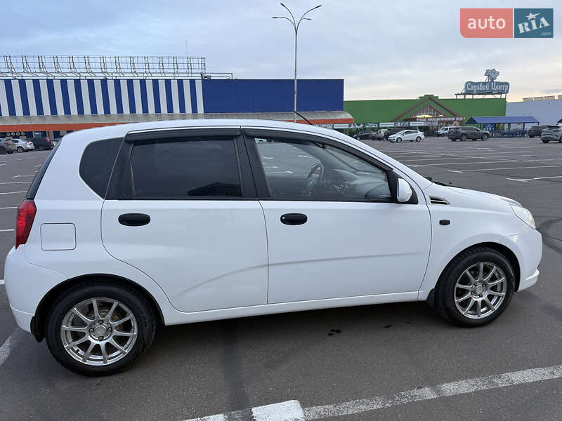 Хэтчбек Chevrolet Aveo 2008 в Одессе фото 7 Хэтчбек Chevrolet Aveo 2008 в Одессе