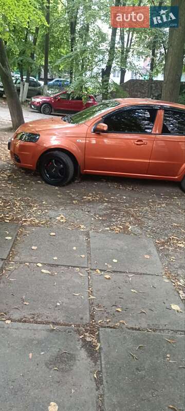 Седан Chevrolet Aveo 2006 в Днепре