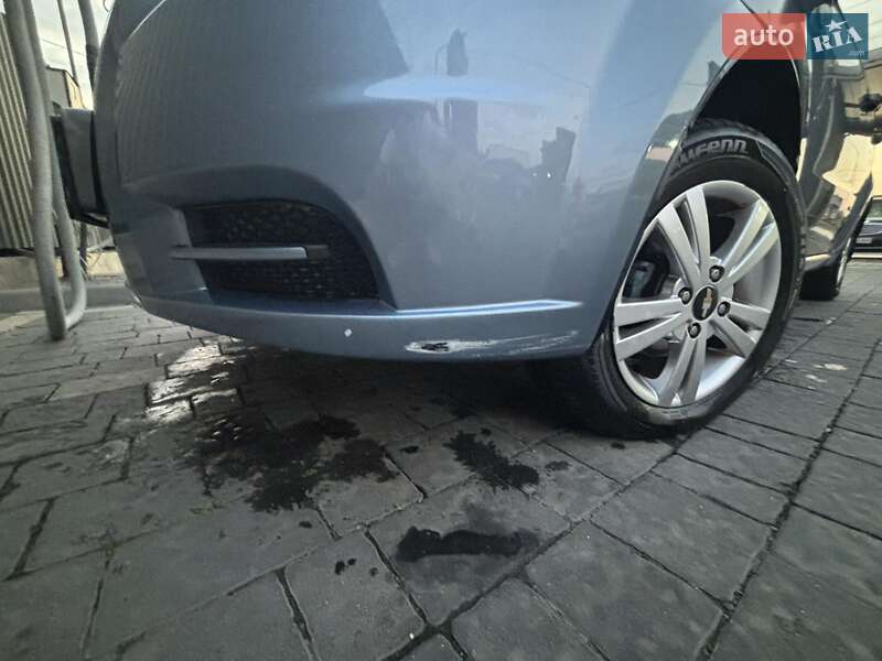 Седан Chevrolet Aveo 2007 в Ужгороді