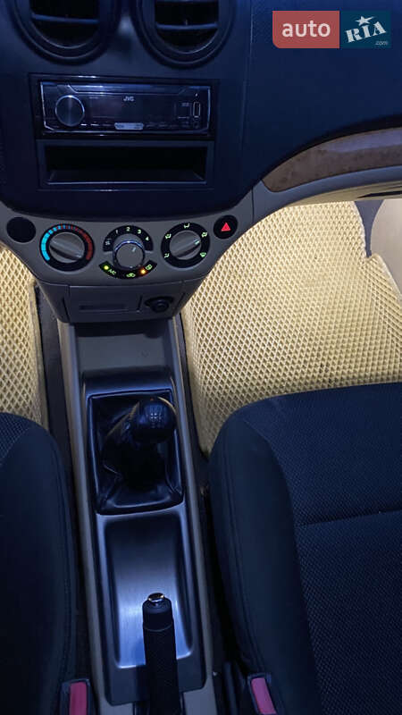 Седан Chevrolet Aveo 2008 в Киеве фото 30 Седан Chevrolet Aveo 2008 в Киеве
