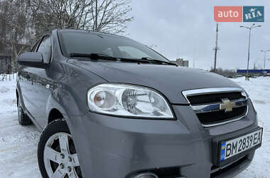 Седан Chevrolet Aveo 2011 в Сумах
