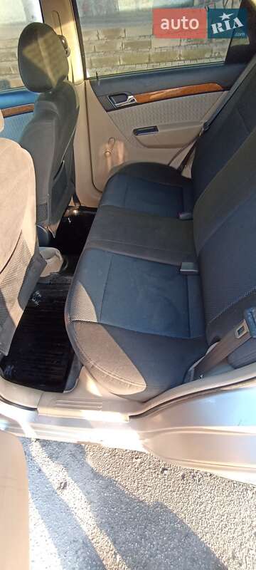 Седан Chevrolet Aveo 2008 в Кременчуці