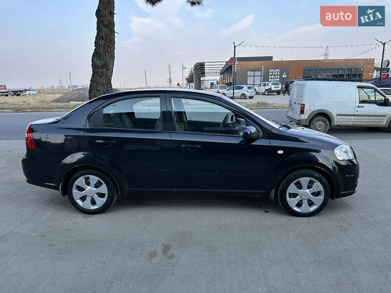 Седан Chevrolet Aveo 2007 в Одессе