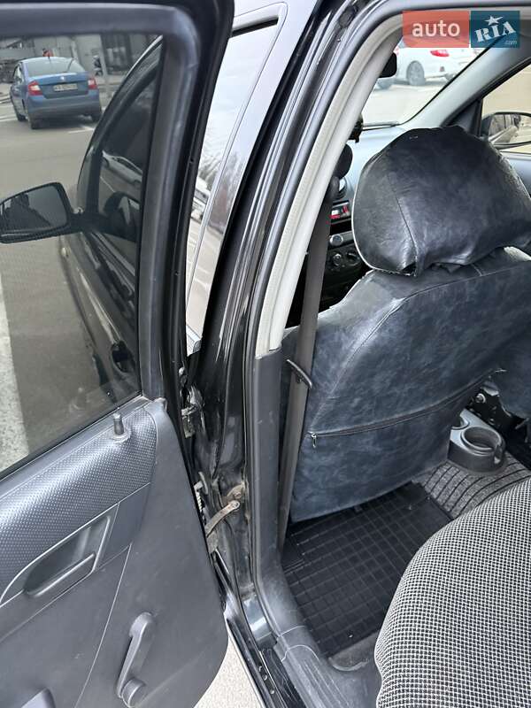 Седан Chevrolet Aveo 2007 в Киеве фото 12 Седан Chevrolet Aveo 2007 в Киеве