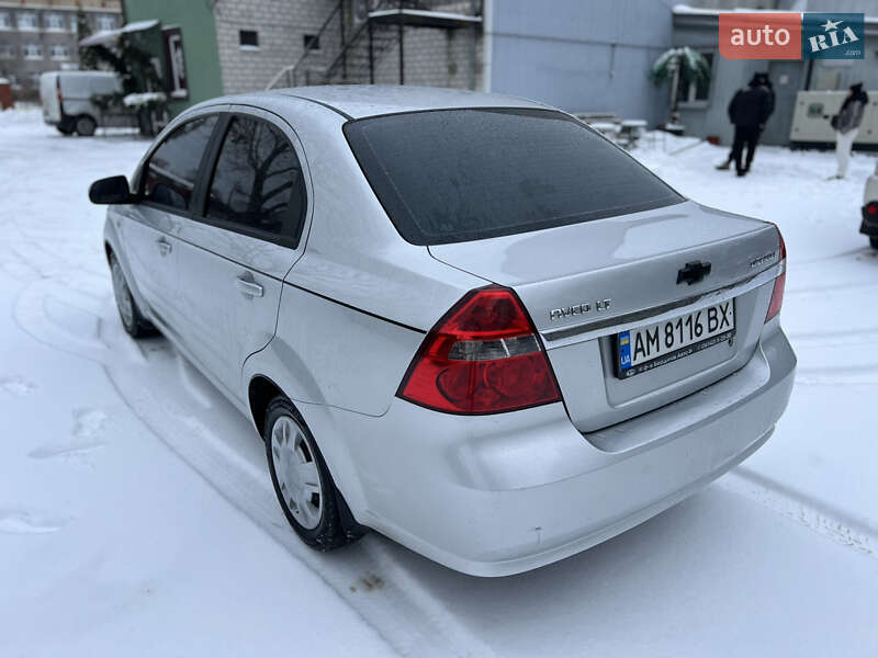 Седан Chevrolet Aveo 2008 в Бердичеві