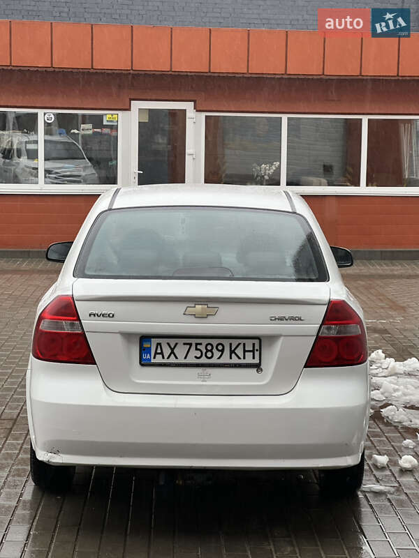 Седан Chevrolet Aveo 2008 в Сумах
