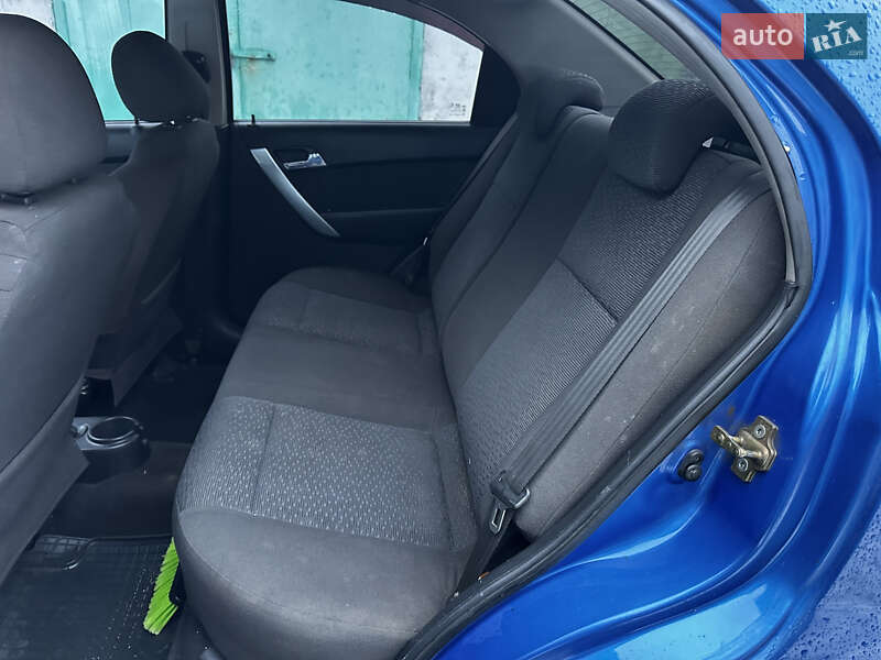 Седан Chevrolet Aveo 2007 в Харькове