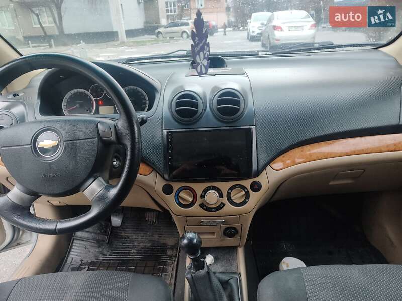 Седан Chevrolet Aveo 2008 в Харькове