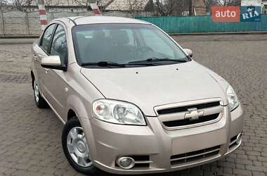 Седан Chevrolet Aveo 2008 в Кременчуці