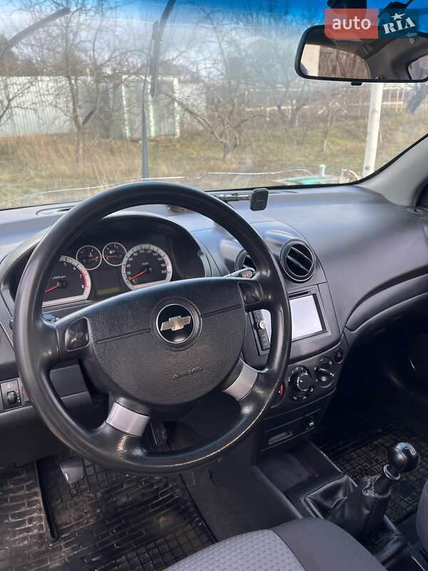 Хэтчбек Chevrolet Aveo 2008 в Новомосковске фото 13 Хэтчбек Chevrolet Aveo 2008 в Новомосковске