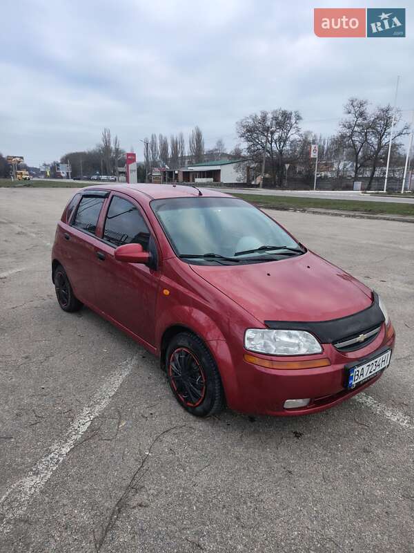 Хэтчбек Chevrolet Aveo 2005 в Кропивницком