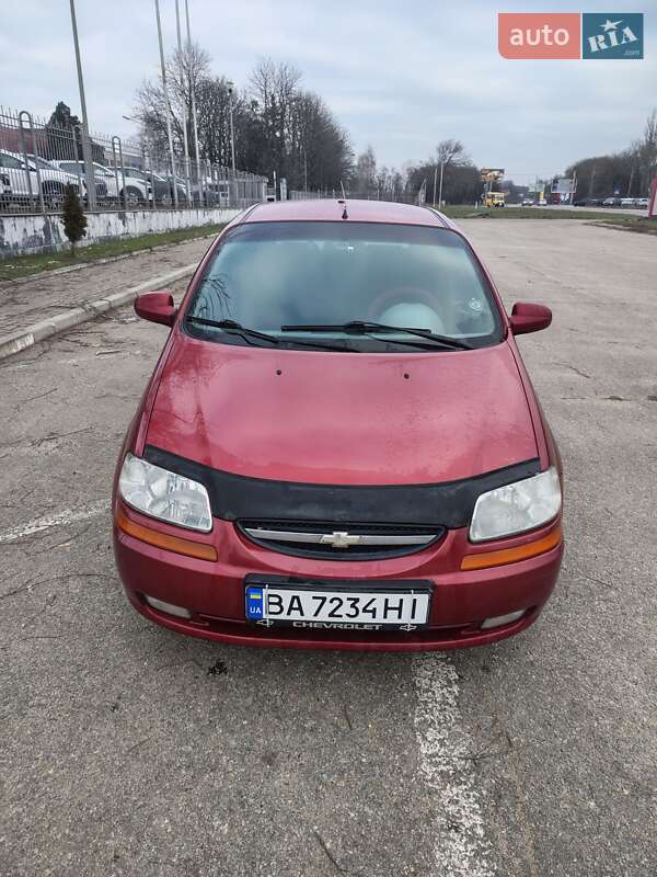 Хэтчбек Chevrolet Aveo 2005 в Кропивницком