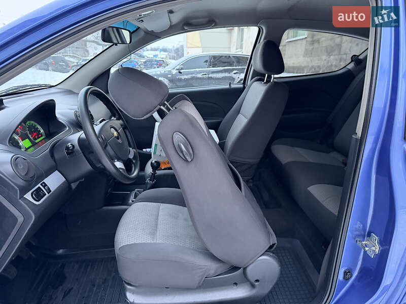 Хэтчбек Chevrolet Aveo 2008 в Харькове