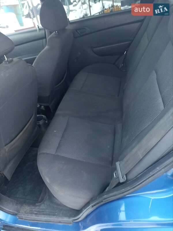 Седан Chevrolet Aveo 2008 в Днепре