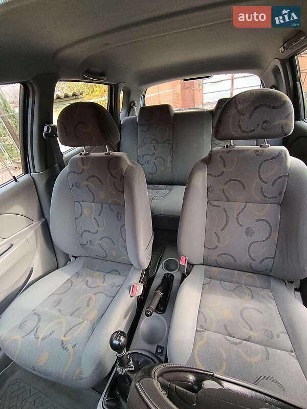 Хэтчбек Chevrolet Aveo 2005 в Запорожье