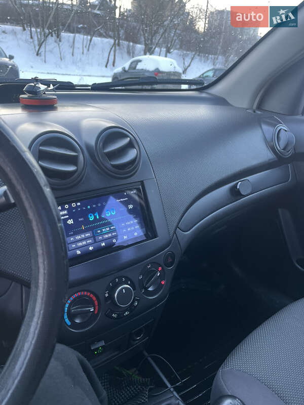 Седан Chevrolet Aveo 2006 в Львове