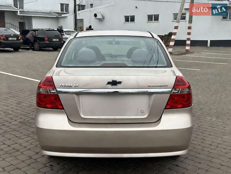 Седан Chevrolet Aveo 2008 в Кременчуге