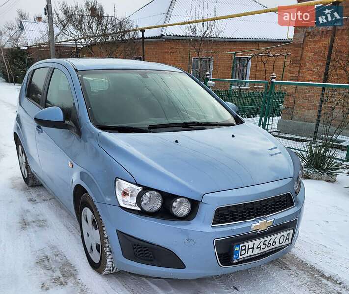 Хетчбек Chevrolet Aveo 2012 в Ананьїві