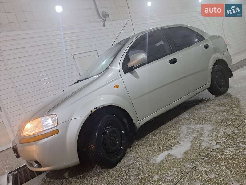 Chevrolet Aveo 2004 Chevrolet Aveo 2004