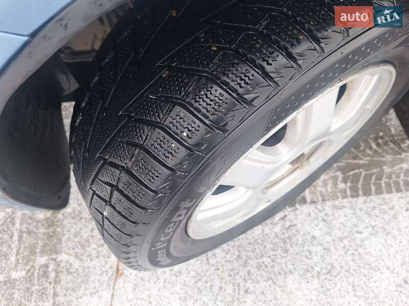 Седан Chevrolet Aveo 2005 в Черновцах