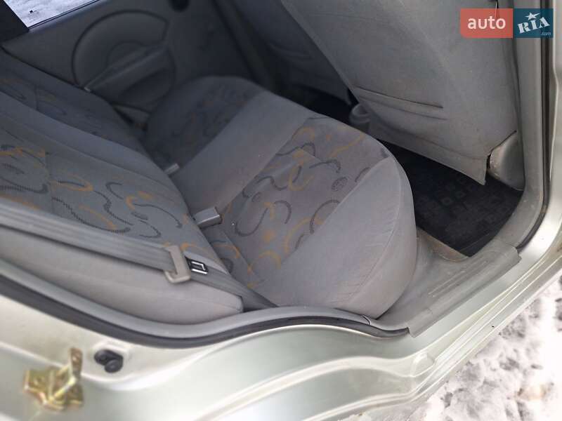 Седан Chevrolet Aveo 2004 в Черновцах фото 19 Седан Chevrolet Aveo 2004 в Черновцах