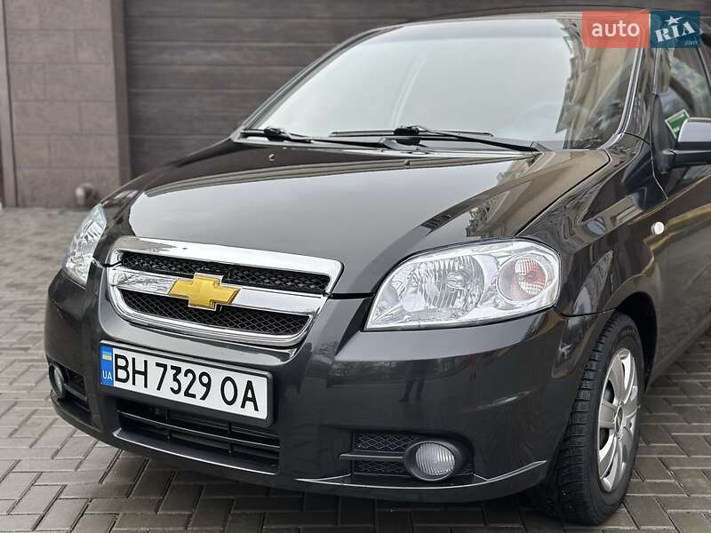Седан Chevrolet Aveo 2007 в Николаеве