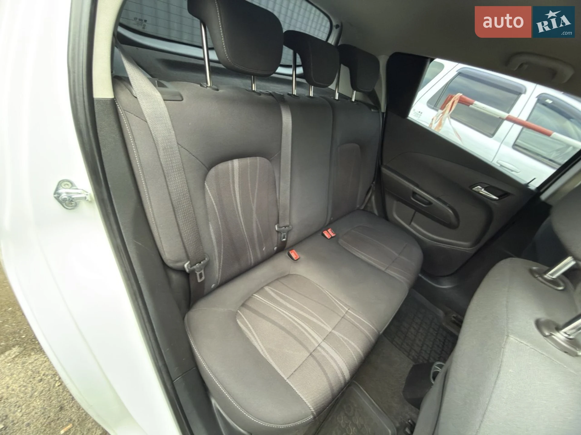 2011 Chevrolet Aveo - мініатюра 11