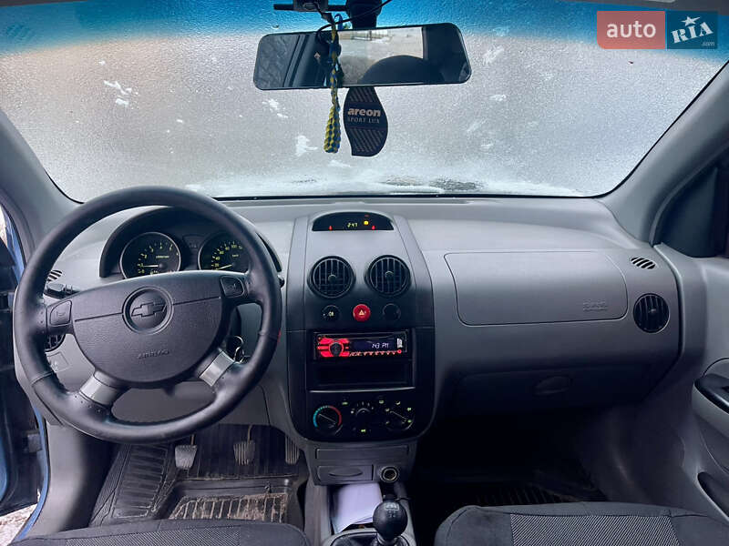 Седан Chevrolet Aveo 2004 в Днепре фото 4 Седан Chevrolet Aveo 2004 в Днепре