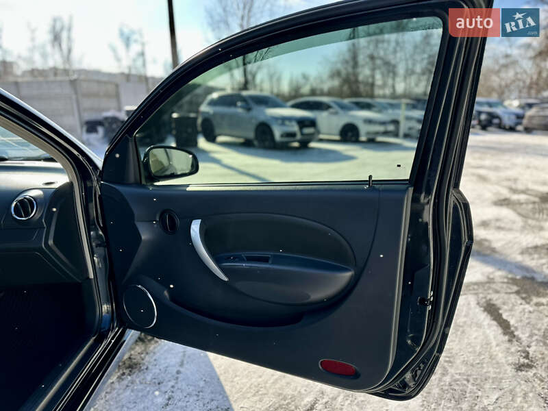 Хетчбек Chevrolet Aveo 2008 в Кривому Розі