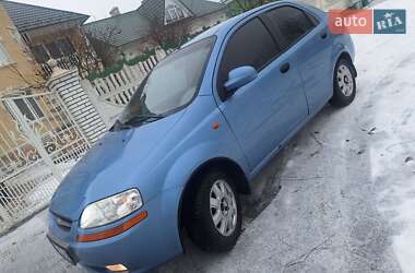 Седан Chevrolet Aveo 2005 в Чернівцях