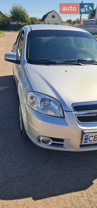 Седан Chevrolet Aveo 2011 в Прилуках